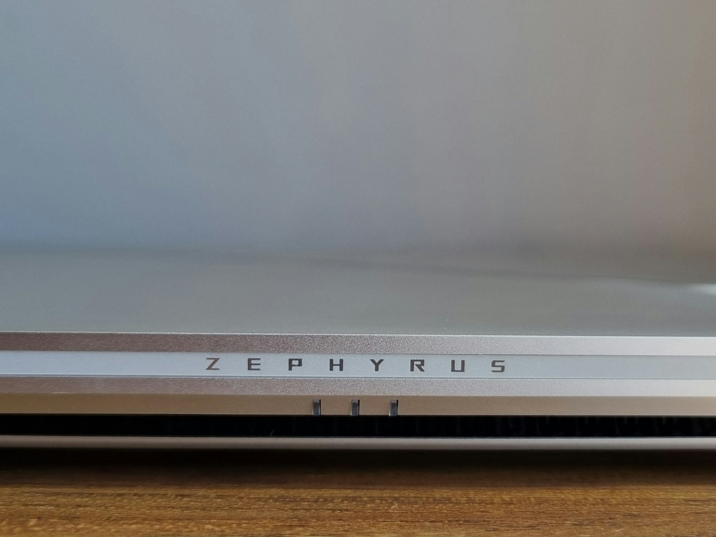 Zephyrus G16 Label