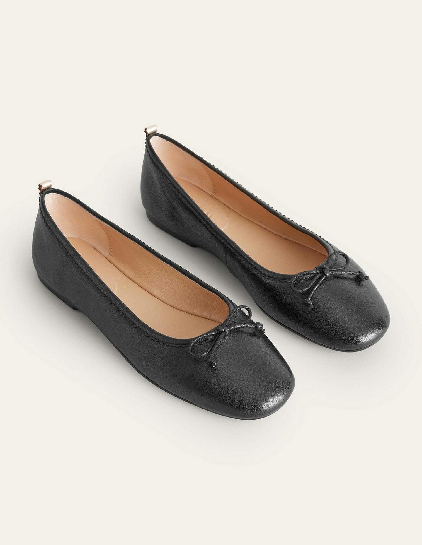 what to wear to a funeral