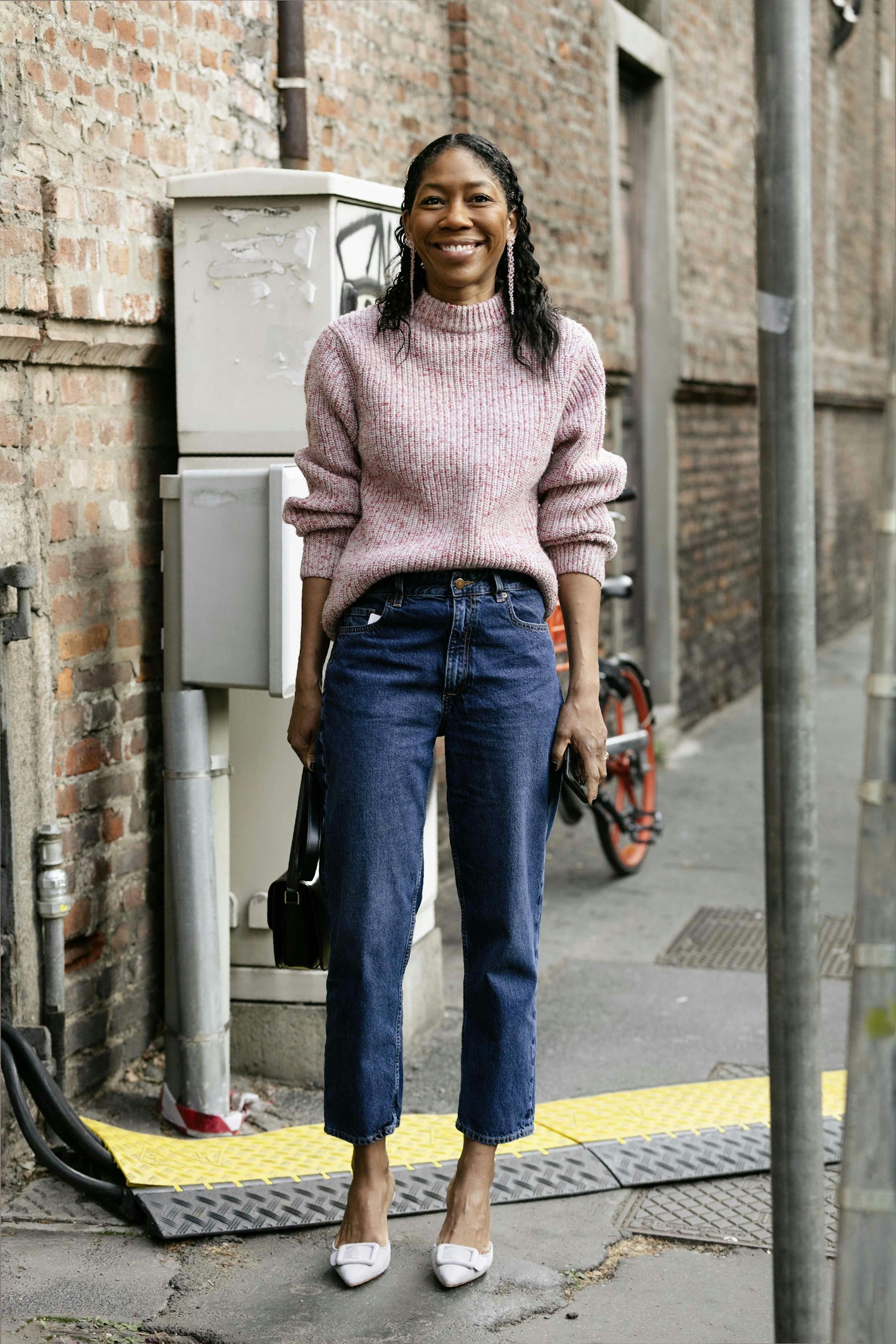 how to wear straight leg jeans